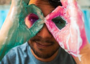 特定調停を利用した債務整理の流れとメリットは？