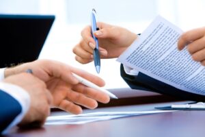 債務整理の成功事例は契約社員にも適用できるのか？